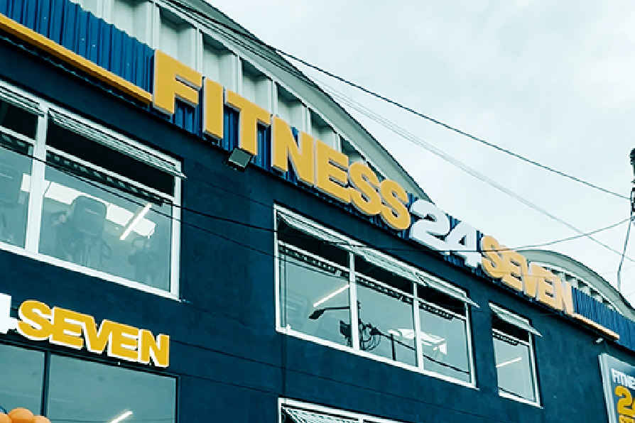 Fitness24Seven diferentes alternativas para construir una rutina completa, con tecnología y equipamiento moderno.